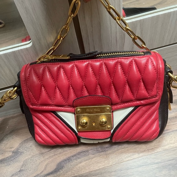 Authentic Miu Miu CONFIDENTIAL napa
Biker bag 70% off - Picture 3 of 15